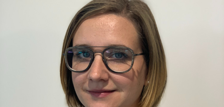 Sandra Poniewaz, Assistentin Verkauf , Serviceassistentin